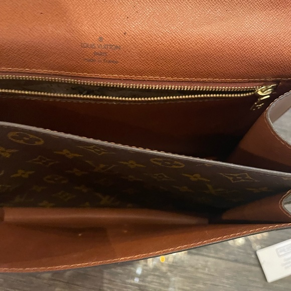 ✨Authentic Monceau Louis Vuitton Bag✨ - Picture 5 of 16